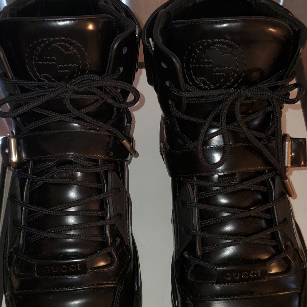 Gucci Mens sneakers 9.5